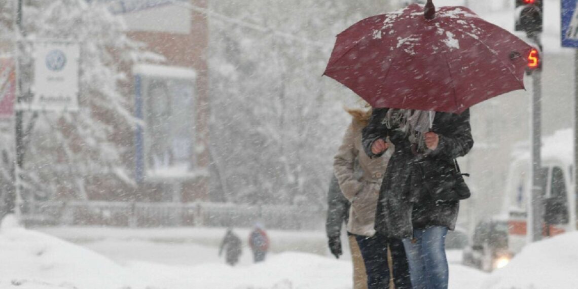 ANM anunță ninsori în aproape toată țara, inclusiv în București