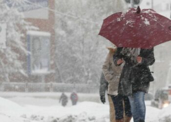 ANM anunță ninsori în aproape toată țara, inclusiv în București