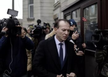 UPDATE – DNA: Florin Cîţu nu a activat clauza care ar fi permis să nu se plătească 1 miliard de euro pe vaccinuri nesolicitate