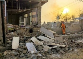 Peste 100 de morţi, după un seism devastator în China