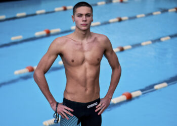 David Popovici s-a calificat în finală la 100 m liber, la Europenele în bazin scurt