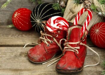 Moș Nicolae: Legenda cadourilor din ghetuțe și a nuielușei