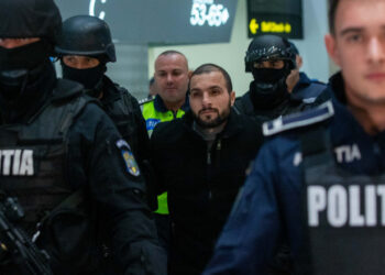 VIDEO |  Unul dintre suspecţii bănuiţi că l-ar fi ucis în bătaie pe Adrian Kreiner, adus în ţară