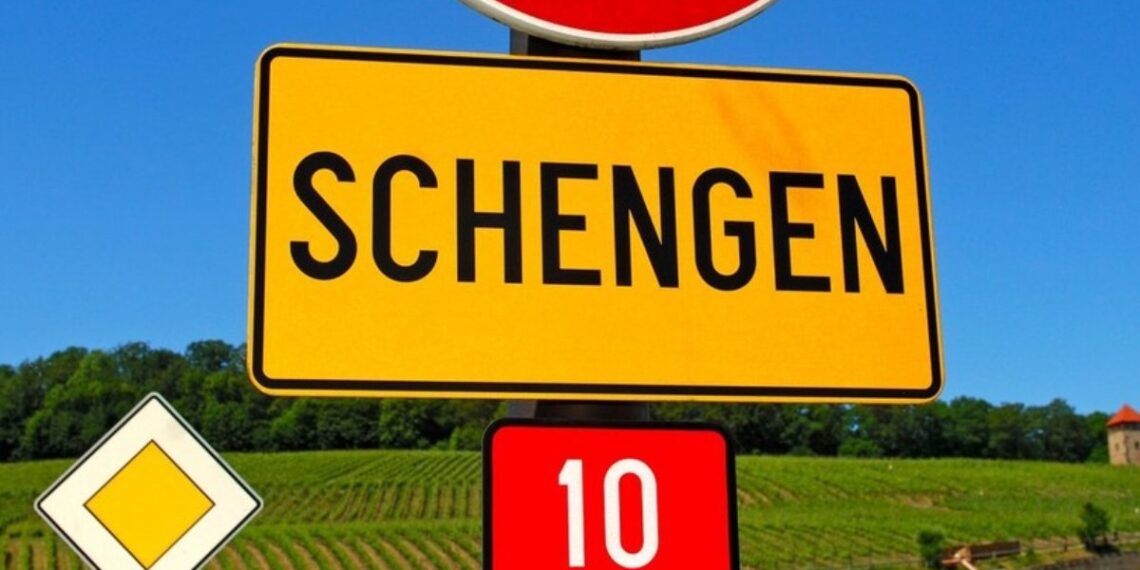 Consiliul JAI se reuneşte astăzi.Posibile discuții privind aderarea României la Schengen