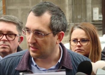 Vlad Voiculescu la DNA, în dosarul achiziției de vaccinuri din pandemie: „Nicio decizie importantă nu era luată de domnul Cîţu fără domnul preşedinte.Îl voi invita pe domnul preşedinte”