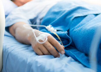 Creștere îngrijorătoare a cazurilor de gripă în România. 18 oameni au murit în doar o săptămână