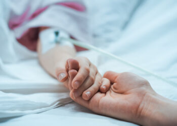 O fetiță de 4 ani a murit de gripă, în Ploiești. A ajuns la spital cu temperatură 41 și tulburări neurologice