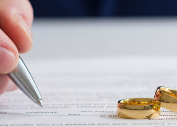 Turcia | O femeie a divorțat pentru că soțul ei făcea rar duș și se spăla pe dinți o dată pe săptămână