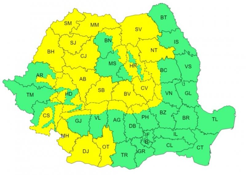 Aproape toată ţara, sub cod galben de vânt şi vremea rea începând de azi. Meteorologii anunţă cod portocaliu de ninsori şi viscol la munte