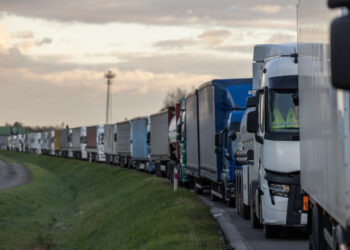Restricții de circulație pentru camioane de Paște