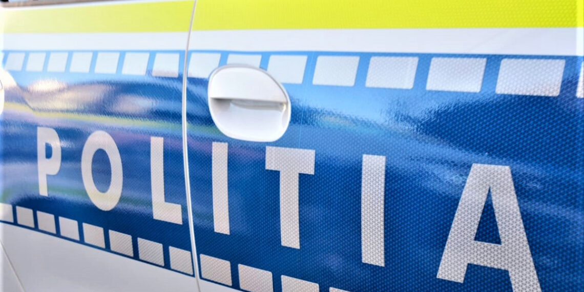 VIDEO | Scandal în București. Doi polițiști locali au fost luați la bătaie de o femeie care parcase neregulamentar
