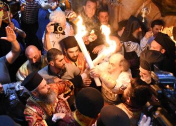 Cum se aprinde Lumina de Înviere: tradiție și simbolism