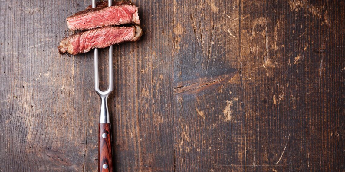Înlocuitorii de carne pe bază de plante, dăunători pentru oameni. Ce conțin, de fapt, aceste alimente