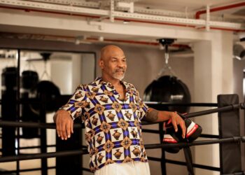 Mike Tyson, criza de ulcer în avion, în drum spre L.A.