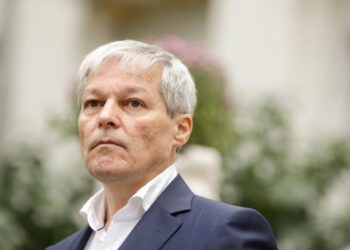 Primul mesaj al lui Cioloș, după rezultatul slab de la alegeri: „Un eșec pentru noi, un duș rece pe care îl primesc”