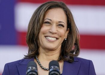 Cine este Kamala Harris, propunerea lui Joe Biden pentru Casa Albă