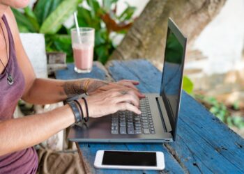 Top 10 țări pentru nomazii digitali în 2024. România, pe locul 5