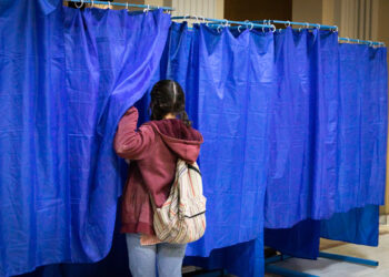 Mai puțin de 8% dintre tineri au votat la parlamentare