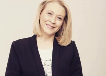 Opinie- Gândirea Critică – cheia supraviețuirii democrației moderne în era social media