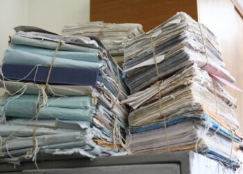 Ofițerii DGA nu mai pot ancheta dosare de corupție ce implică medici, profesori sau politicieni. Decizia, luată de Curtea Supremă