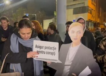  „Justiție, nu corupție!”. Protest în fața CSM, după documentarul Recorder