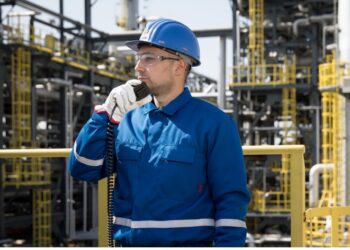 Criză majoră în sistemul energetic național. Centrala de la Brazi, închisă. Facturile românilor, în aer