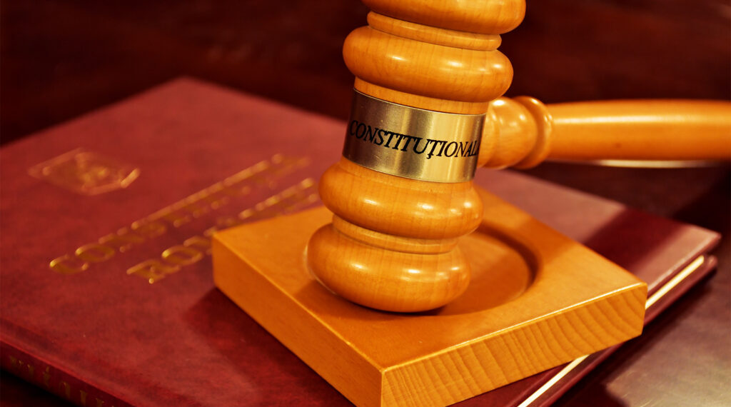 ICCJ cere CCR să sesizeze Curtea de Justiție a UE pe tema reformei pensiilor magistraților