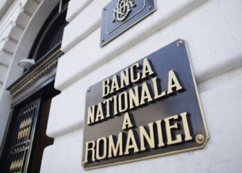 Avertisment dur de la BNR: populismul economic și criza din Orientul Mijlociu pot destabiliza România