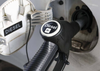 ANALIZĂ | Motorina nu se mai ieftinește: prețurile rămân ridicate tot anul, chiar și dacă războiul se oprește