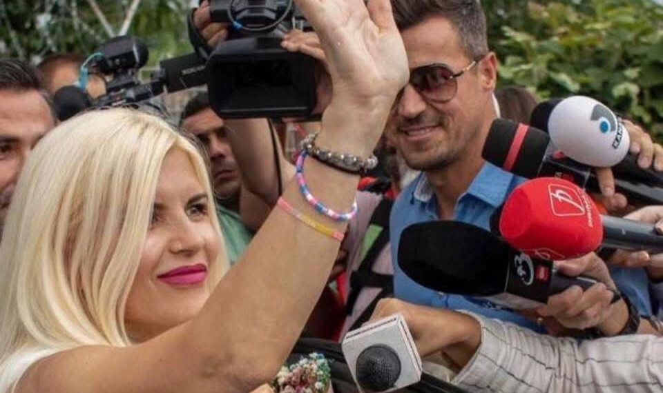 Lux la preț redus. Terenurile Elenei Udrea, apartamentele lui Vanghelie, scoase la licitație de fisc