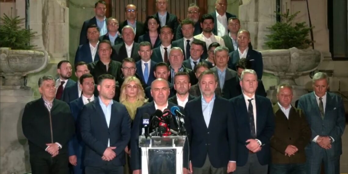 „PSD aruncă guvernarea în aer.” Ilie Bolojan nu renunță la Palatul Victoria și denunță decizia „iresponsabilă” a PSD de a-i retrage sprijinul