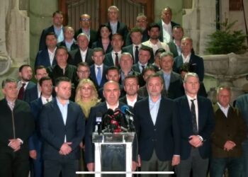 „PSD aruncă guvernarea în aer.” Ilie Bolojan nu renunță la Palatul Victoria și denunță decizia „iresponsabilă” a PSD de a-i retrage sprijinul