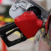 Prețurile carburanților: intră în vigoare „starea de criză”. Cât s-ar putea ieftini benzina și motorina