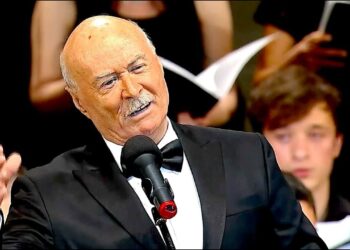 Tudor Gheorghe, transportat de urgență la spital după o căzătură într-un hotel din Iași