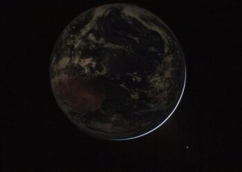 Artemis II: imagini spectaculoase ale Pământului din spațiu. Primele fotografii realizate de echipajul NASA