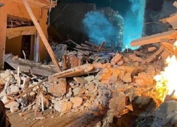 Două românce, dispărute după explozia unui imobil din Germania. Salvatorii caută victime printre dărâmături în condiții extrem de periculoase